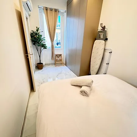 Bright, & Stylish 3 Min Walk To The Sea Apartamento Niza