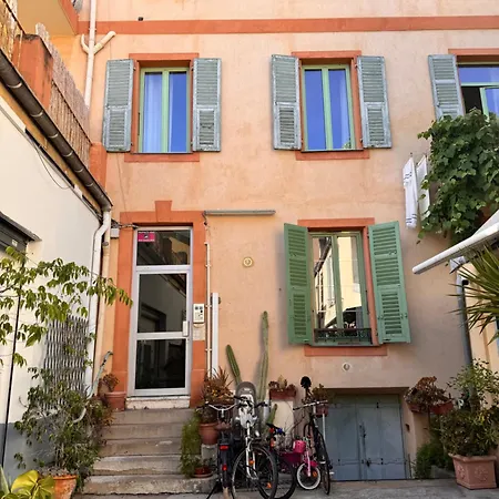 Διαμέρισμα Bright, & Stylish 3 Min Walk To The Sea Νίκαια