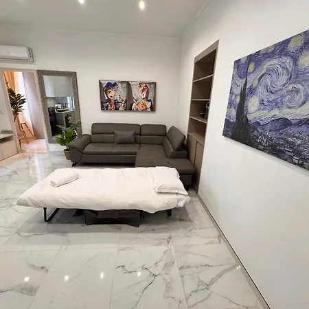 Bright, & Stylish 3 Min Walk To The Sea Nizza